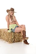 Taylor Shay Wild West istripper model